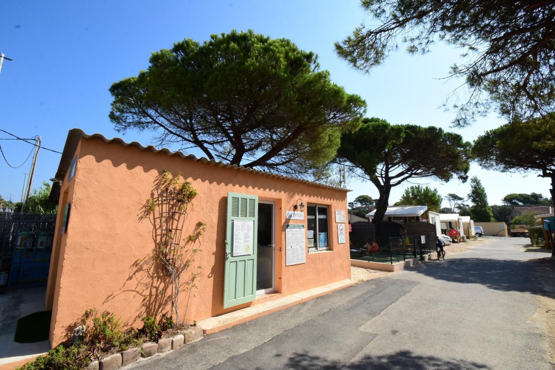 Camping La Bergerie Plage Hyères Eksteriør billede